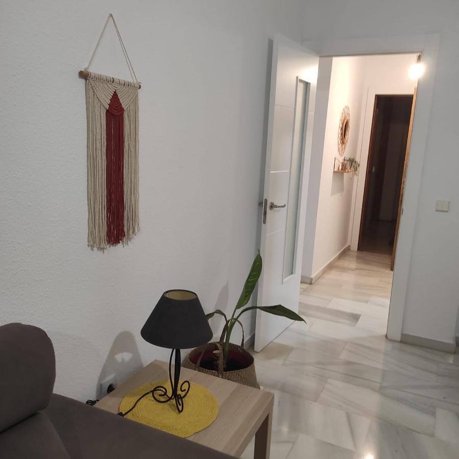 El Barquito Del Abuelo Apartment Malaga Luaran gambar
