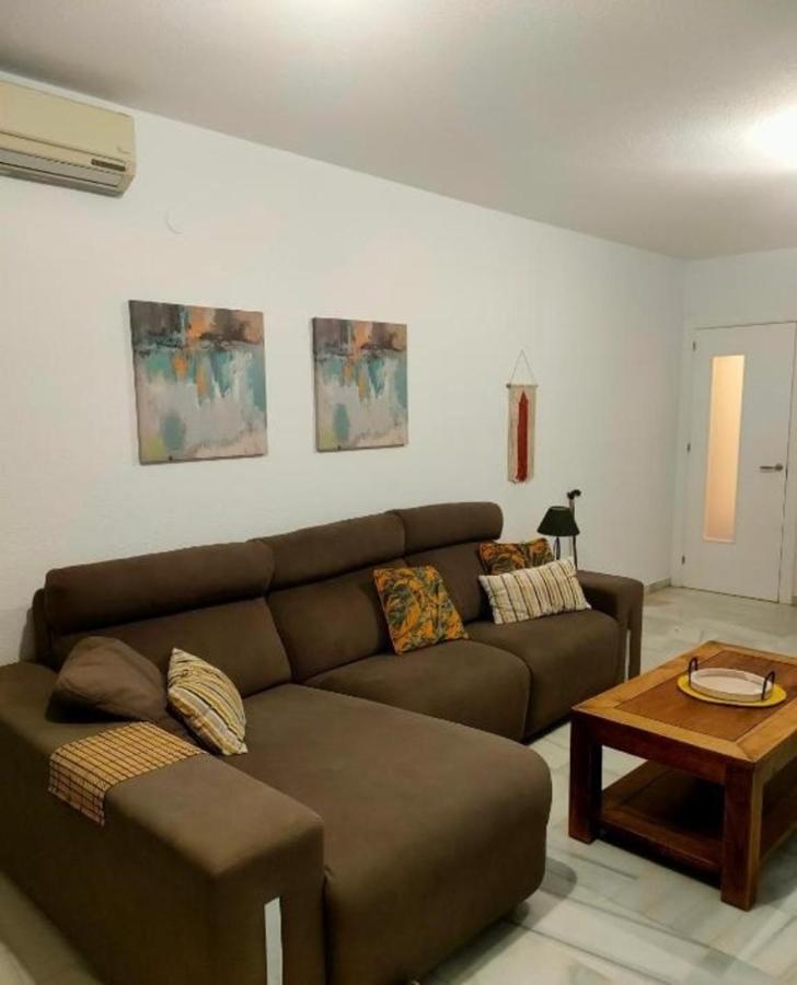 El Barquito Del Abuelo Apartment Malaga Luaran gambar
