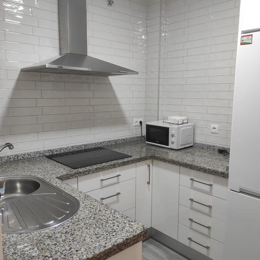 El Barquito Del Abuelo Apartment Malaga Luaran gambar