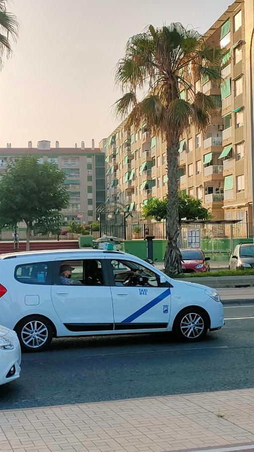 El Barquito Del Abuelo Apartment Malaga Luaran gambar